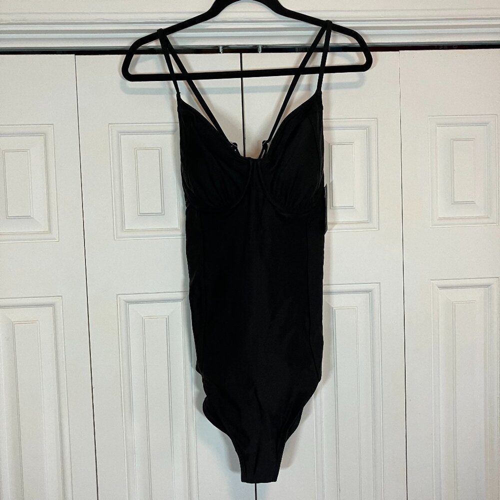 Athleta One Piece Swimsuit NWT 40B/C Tall